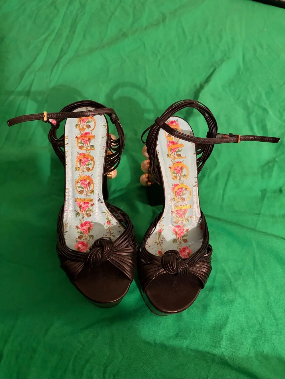 Gucci Black Leather Knotted Platform Sandals with Pearl & Gold Accent